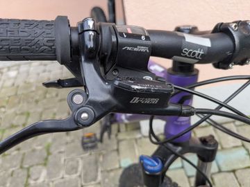 Used Scott Custom Shimano Acera 2019 Mountainbike, Purple — image 5 of 9