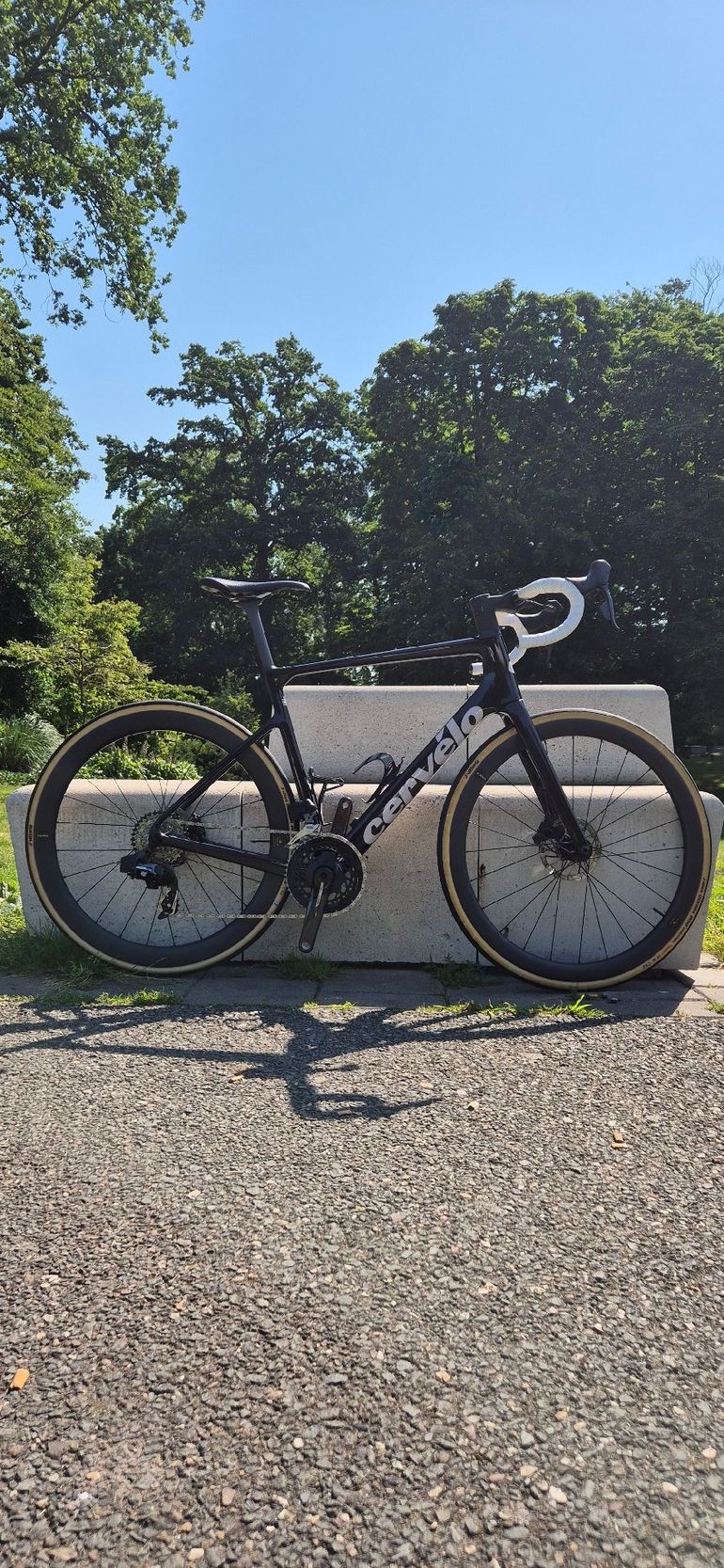 Gebrauchtes Cervélo Caledonia Force AXS 2025 2025 Road & Gravel, Schwarz — Bild 1 von 12