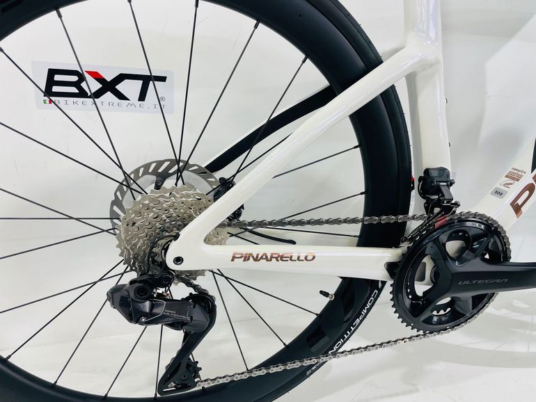 Used Pinarello F7 ULTEGRA Di2 2026 2026 Road & Gravel, White — image 3 of 6