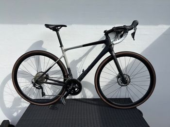 Použité CUBE AXIAL WS GTC PRO 2023 2023 Road & Gravel