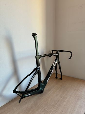 Used Pinarello DOGMA F 1K 2025 Frameset 2025 Road & Gravel, Green — image 3 of 4