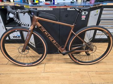 Używany Focus ATLAS 8.9 2022 2022 Road & Gravel — zdjęcie 2 z 5