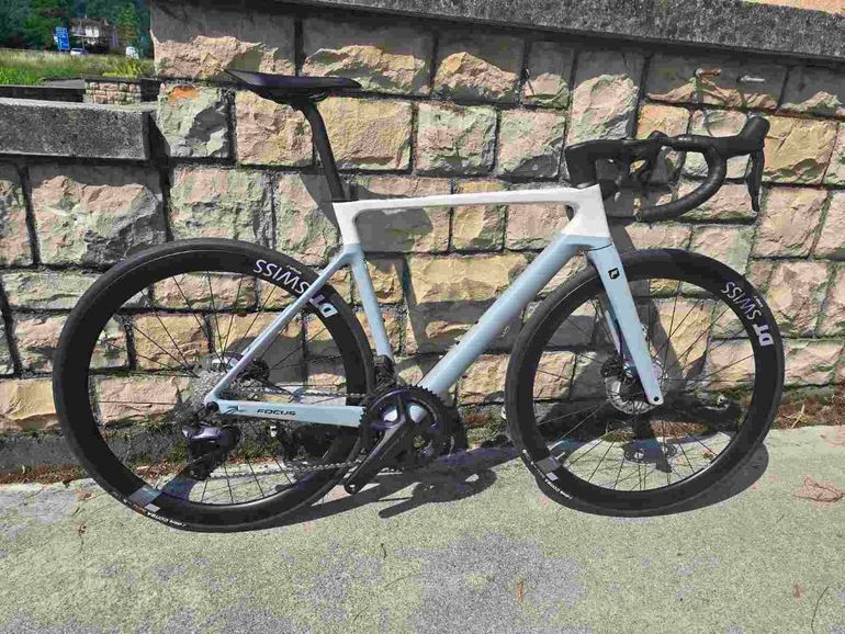 Focus IZALCO MAX 9.8 2024 2024 Road & Gravel d'occasion — image 2 sur 3