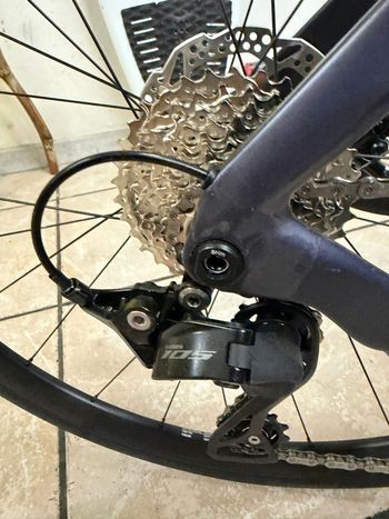 Käytetty Orbea ORCA AERO M30LTD 2025 2025 Road & Gravel — kuva 2 / 5