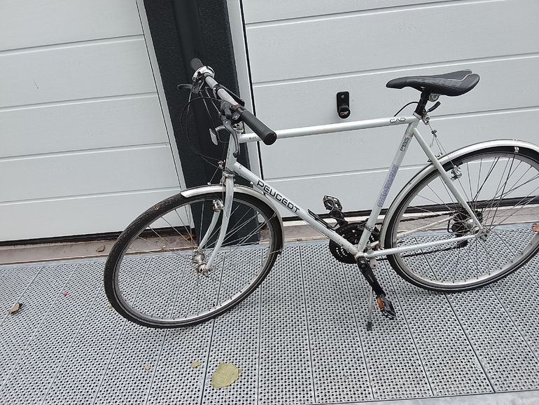 Used Peugeot Custom Other 1991 Road & Gravel, White — image 2 of 6