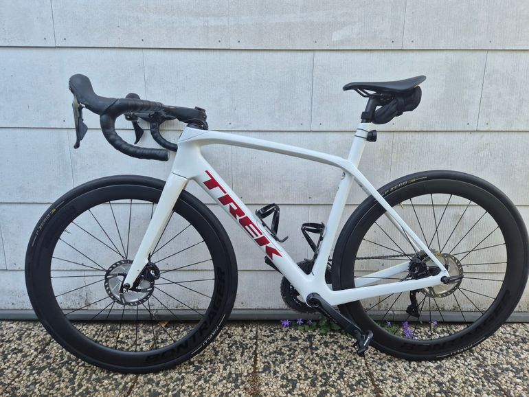 Used Trek Domane Shimano Ultegra 2021 Road & Gravel, White — image 2 of 6