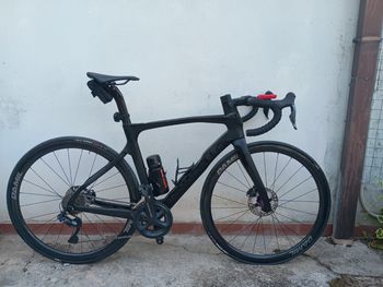 Used Pinarello Prince Disc Ultegra Di2 Bike w/Alloy wheels 2021 2021 Road & Gravel