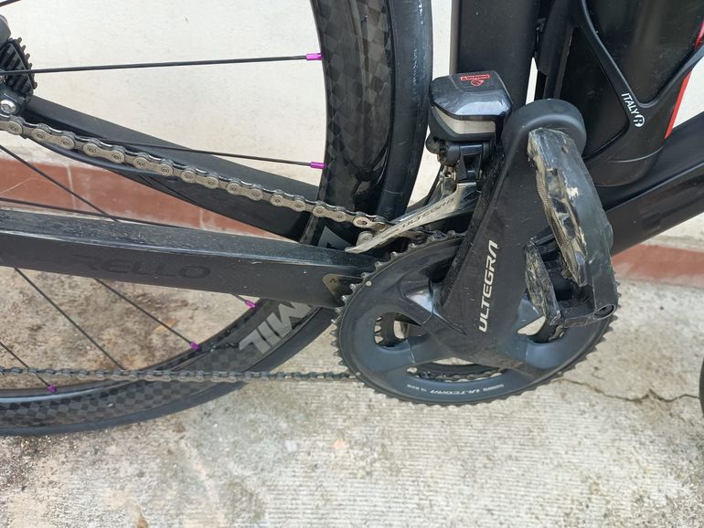 Pinarello Prince Disc Ultegra Di2 Bike w/Alloy wheels 2021 2021 Road & Gravel d'occasion — image 3 sur 7
