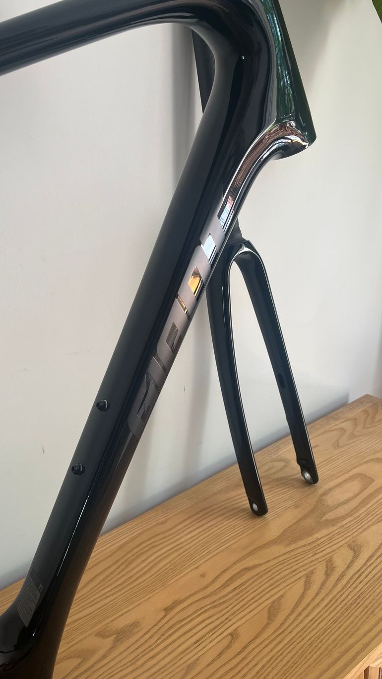 Giant Defy Advanced 1 2023 Frameset 2023 Road & Gravel d'occasion — image 2 sur 7