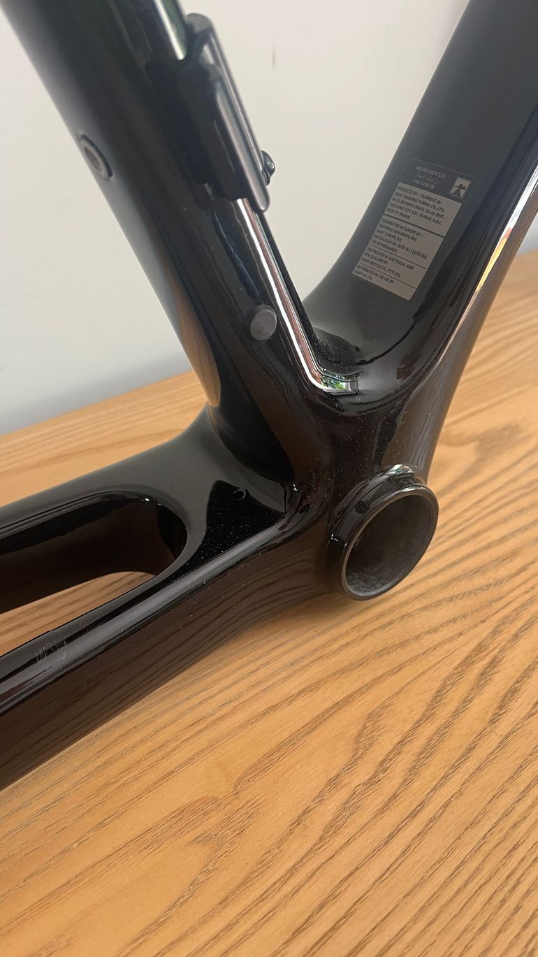 Giant Defy Advanced 1 2023 Frameset 2023 Road & Gravel d'occasion — image 3 sur 7