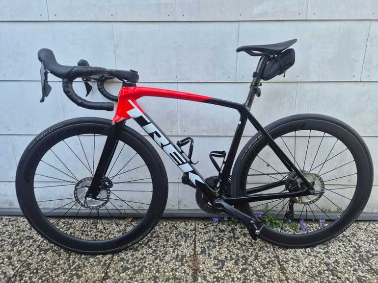 Used Trek Émonda SL 6 Disc Pro 2021 2021 Road & Gravel, Black — image 2 of 7