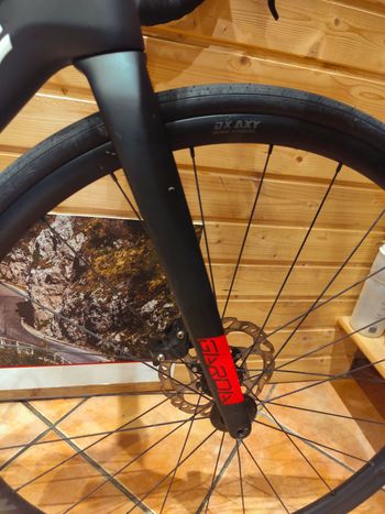 Brugt Wilier Garda SRAM RIVAL AXS E1 2x12 2025 2025 Road & Gravel — billede 8 af 11