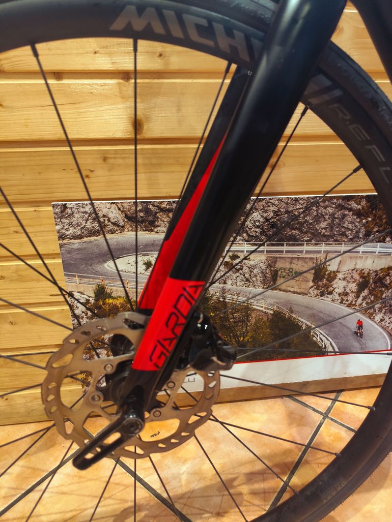 Brugt Wilier Garda SRAM RIVAL AXS E1 2x12 2025 2025 Road & Gravel — billede 9 af 11