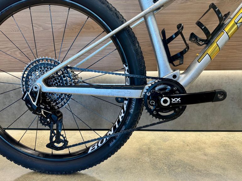 Used Trek Supercaliber SLR 9.9 XX AXS Gen 2 2024 2024 Mountainbike, Light Gray, 29 — image 2 of 14