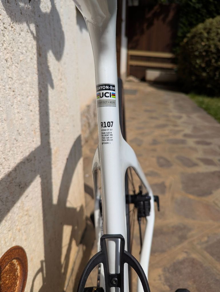 Used Canyon Aeroad CF SLX 7 Di2 C46 2025 2025 Road & Gravel, White — image 4 of 6