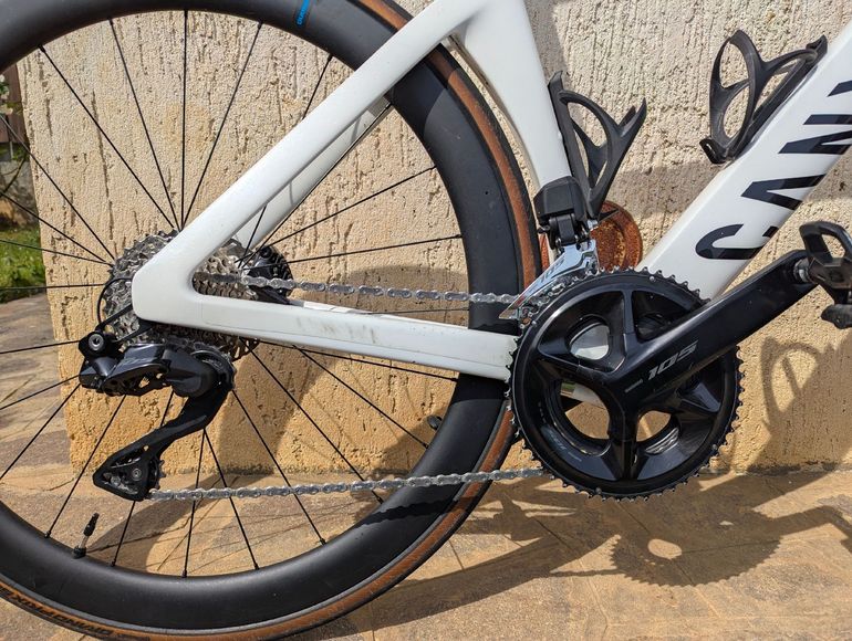 Used Canyon Aeroad CF SLX 7 Di2 C46 2025 2025 Road & Gravel, White — image 3 of 6