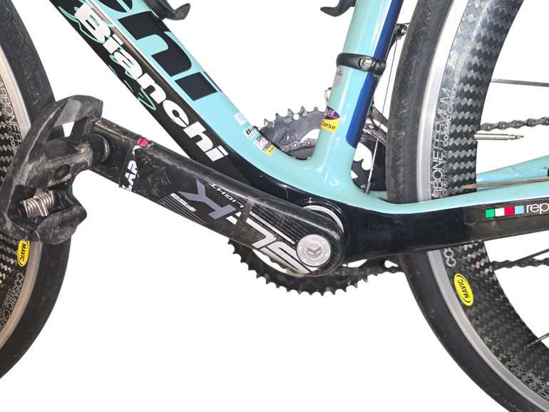 Used Bianchi Oltre XR3 Dura Ace Mix 2018 2018 Road & Gravel, Green — image 10 of 36
