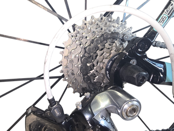 Used Bianchi Oltre XR3 Dura Ace Mix 2018 2018 Road & Gravel, Green — image 33 of 36