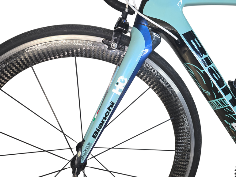 Used Bianchi Oltre XR3 Dura Ace Mix 2018 2018 Road & Gravel, Green — image 14 of 36
