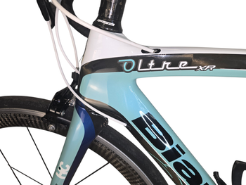 Used Bianchi Oltre XR3 Dura Ace Mix 2018 2018 Road & Gravel, Green — image 5 of 36