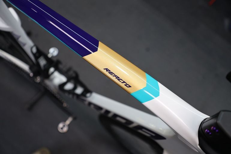 Used Merida REACTO 6000 2025 2025 Road & Gravel, White — image 3 of 9