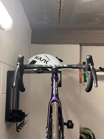 Used Canyon Aeroad CFR Di2 2024 Frameset 2024 Road & Gravel, Purple — image 2 of 3