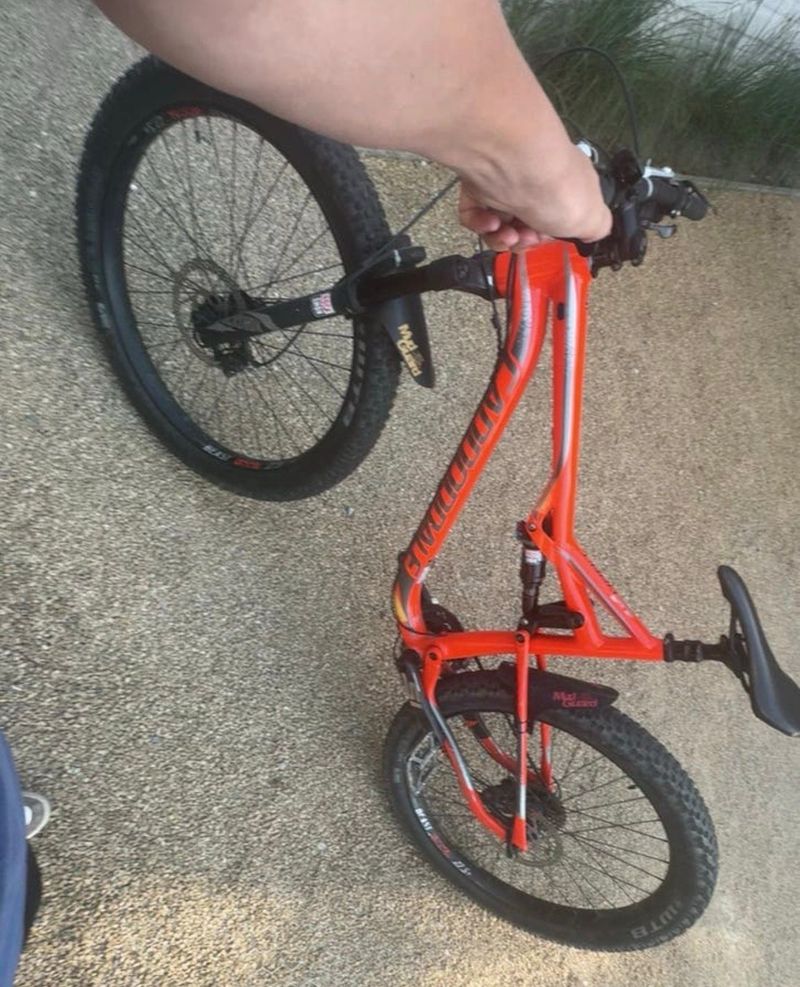 Used Cannondale Bad Habit Shimano 105 2017 Mountainbike, Orange — image 2 of 3