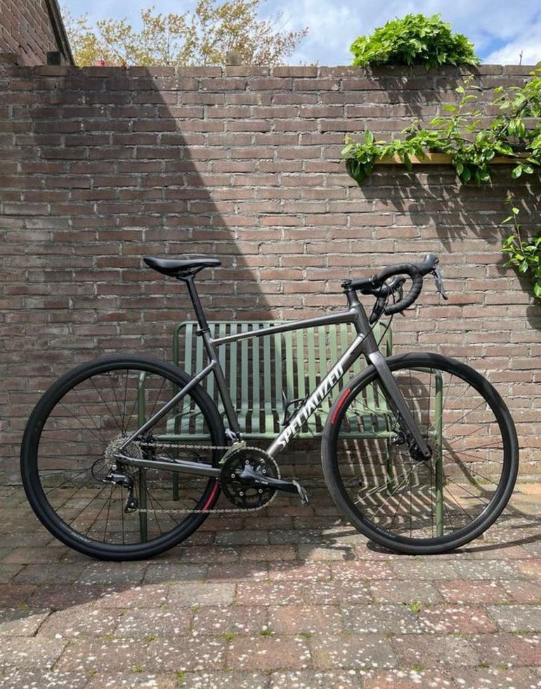 Used Specialized Allez Disc 2023 2023 Road & Gravel, Light Gray — image 1 of 3