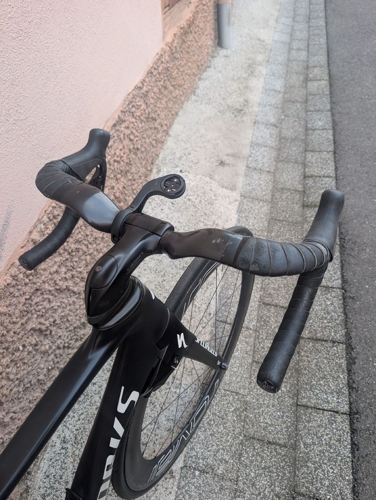 Używany Specialized S-Works Venge ViAS Di2 2016 2016 Road & Gravel — zdjęcie 3 z 4