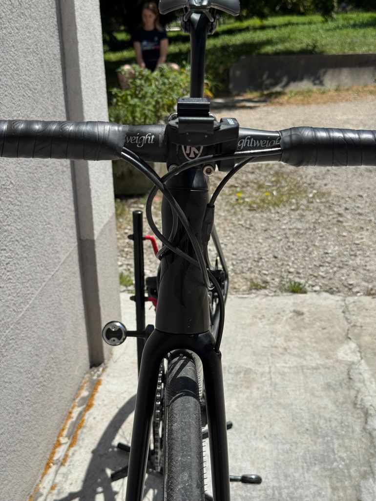Used Specialized S-WORKS Tarmac SL6 Campagnolo Record 12s 2020 Road & Gravel, Black — image 9 of 17