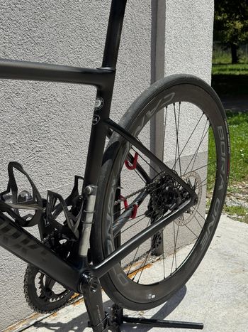 Used Specialized S-WORKS Tarmac SL6 Campagnolo Record 12s 2020 Road & Gravel, Black — image 13 of 17