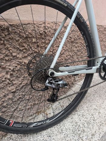Used Santa Cruz Stigmata C Rival 2017 2017 Road & Gravel, Light Gray — image 4 of 7