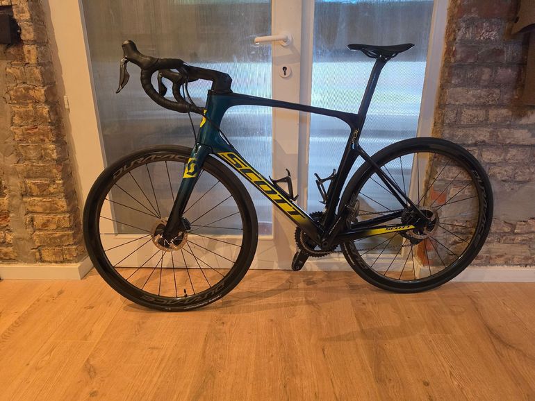 Použité Scott Foil Premium 2020 2020 Road & Gravel — obrázek 1 z 14