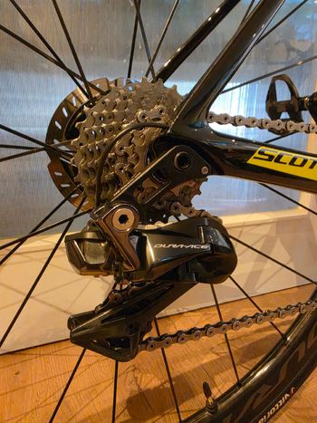 Použité Scott Foil Premium 2020 2020 Road & Gravel — obrázek 14 z 14