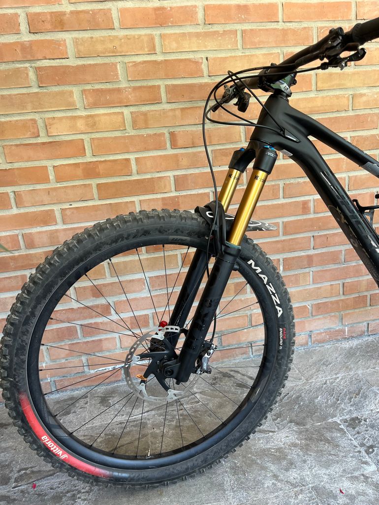 Used Lapierre Zesty Shimano Deore XT 2024 Mountainbike, Black — image 4 of 6