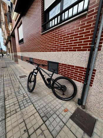 Używany CUBE STEREO 150 C:62 SL 29 2019 2019 Mountainbike — zdjęcie 2 z 5