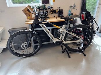 Použité Mondraker CRAFTY CARBON R 2024 2024 MTB