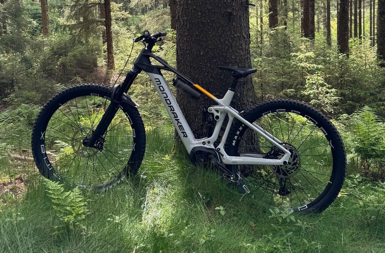 Gebrauchtes Mondraker CRAFTY CARBON R 2024 2024 Mountainbike, Hellgrau, 29 — Bild 4 von 7