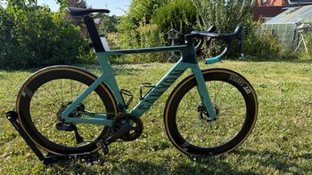 Tweedehands Canyon Aeroad CF SLX 8 Disc Di2 2022 2022 Racefiets & gravel