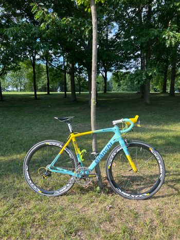Käytetty Bianchi Specialissima Other SRAM 2017 Road & Gravel