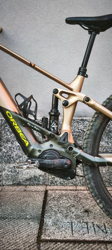 Tweedehands Orbea WILD H10 2023 2023 Mountainbike — afbeelding 4 van 5