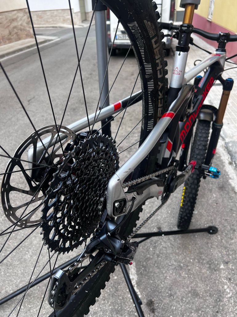 Tweedehands Mondraker Superfoxy Carbon RR 2021 2021 Mountainbike — afbeelding 3 van 15