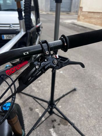 Tweedehands Mondraker Superfoxy Carbon RR 2021 2021 Mountainbike — afbeelding 15 van 15