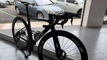 BMC Teammachine Shimano Dura Ace Di2 2022 Road & Gravel usato, Nero — immagine 10 di 12