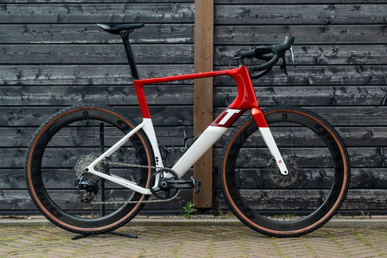 Použité 3T RaceMax SRAM Force AXS XPLR 1x12 2020 Road & Gravel — obrázek 1 z 7