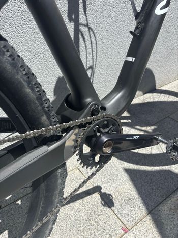 Used Canyon Lux CF SL 7.0 2020 2020 Mountainbike, Black, 29 — image 6 of 7