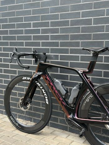 Used Trek Madone SLR 7 Gen 7 2024 2024 Road & Gravel, Orange — image 5 of 16