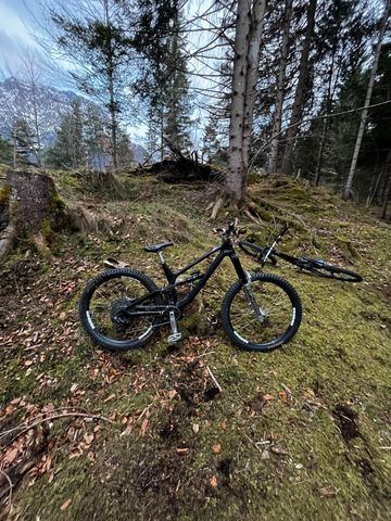 Used Canyon Torque Other SRAM 2021 Mountainbike, Black, 27.5 (650B) — image 4 of 6