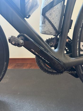 Używany Canyon CF SLX Disc 9.0 Di2 2020 2020 Road & Gravel — zdjęcie 4 z 13