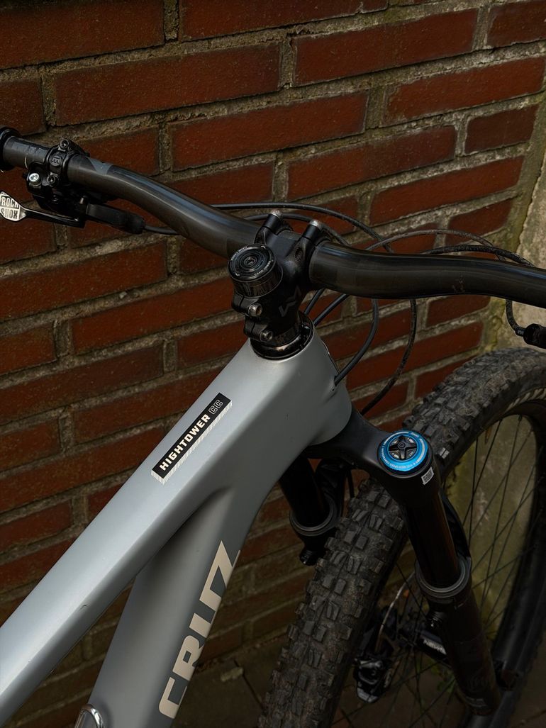 Gebrauchtes Santa Cruz Hightower X01 / Carbon CC / 29 2021 2021 Mountainbike, Hellgrau, 29 — Bild 6 von 10